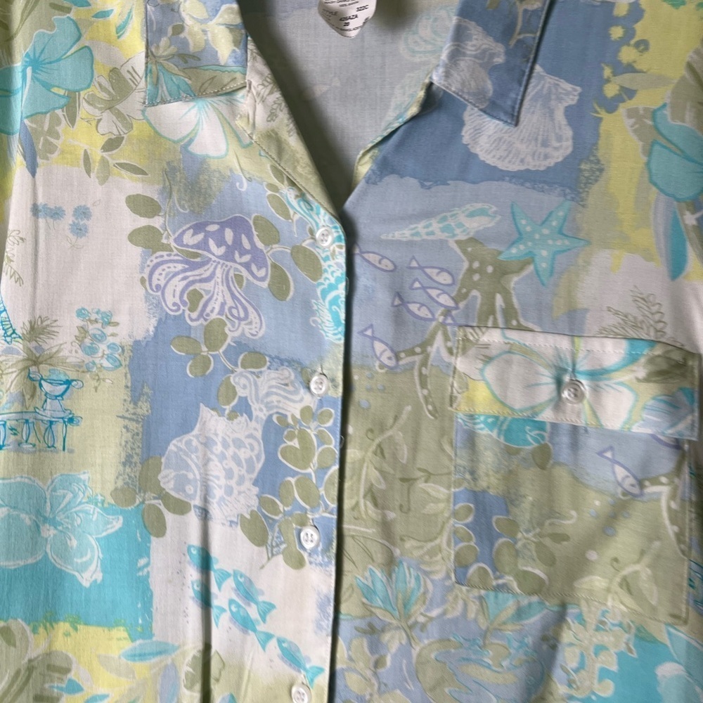 Company collection size 20 women’s Floral Button-Up Shirt - Picture 5 of 10